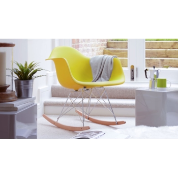 Cadeira Eames Eiffel Balanço - Base em Aço Cromado e Madeira Clara - Assento Cor Amarela